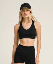 Wilson Women On-Point Cross Back Bra Black Medium Support Sports Bra