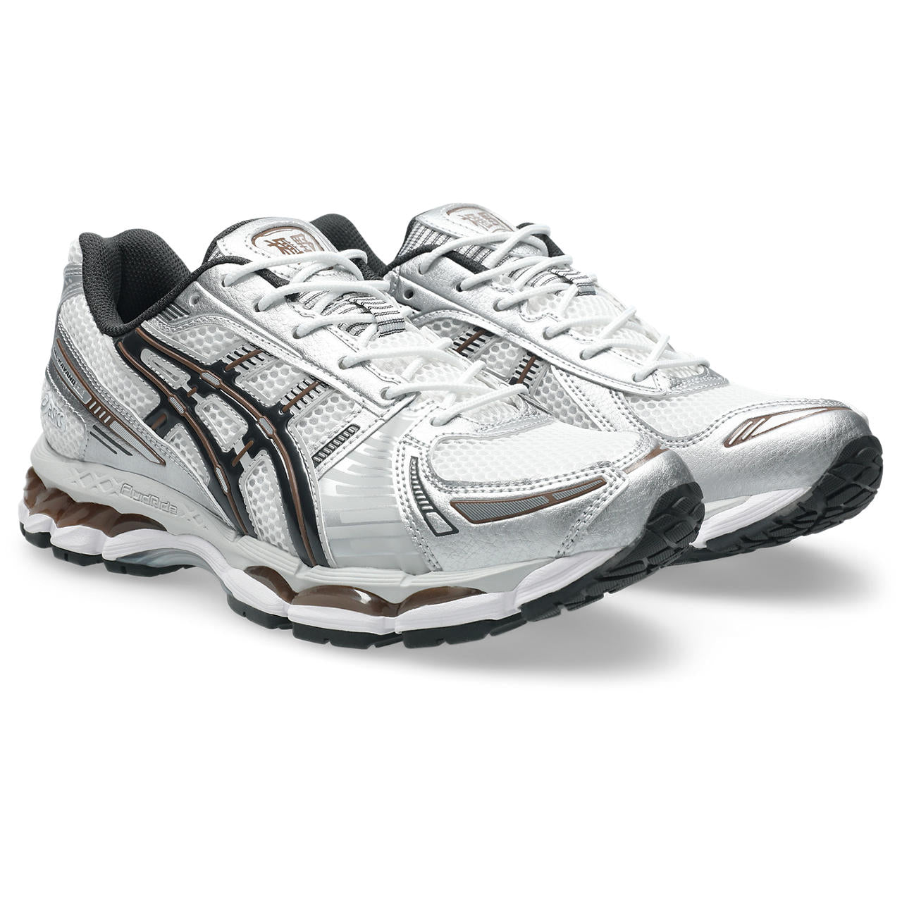 ASICS – Sneakrz