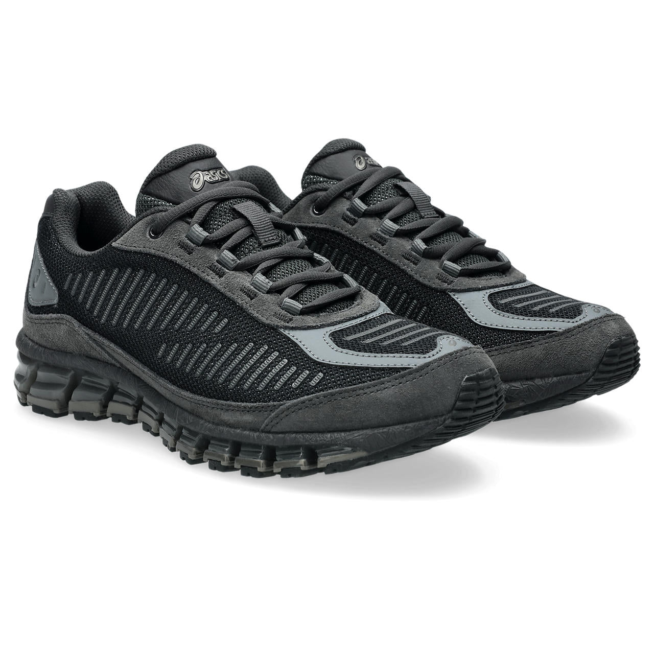 ASICS – Sneakrz