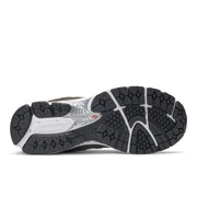 New Balance Men's ML2002RB Raven Sneakers